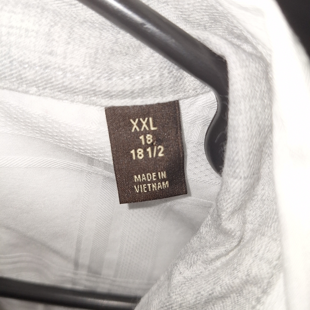 White Button-Up Shirt - Picture 2 of 4